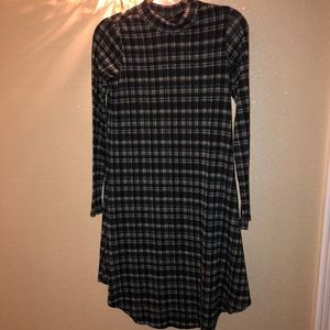 Midi checkered high neck dress